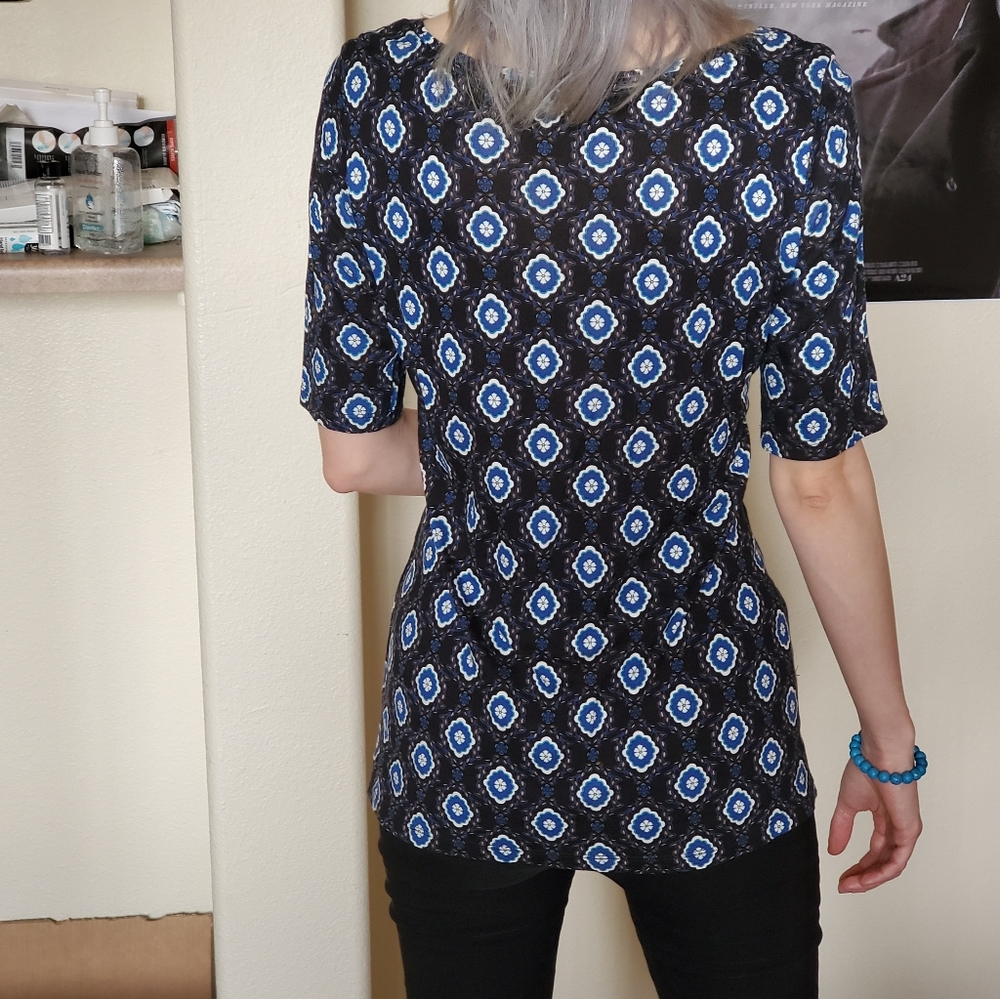 Peacock patterned Loft blouse - Picture 2 of 5